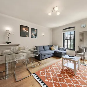 1-beb-executive-apartment-near-liverpool-street-station.brighton-hotels-england.com/
